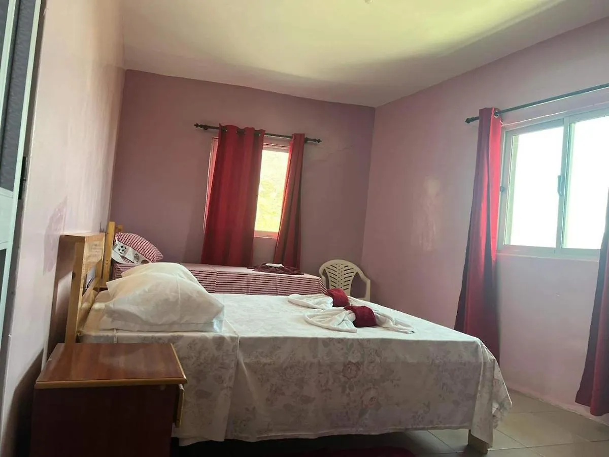 לינה וארוחת בוקר Portela Casa Ze & Sonia רפובליקת כף ורדה